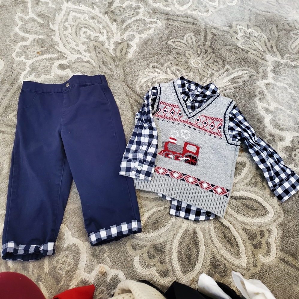 Boys 18 month outfit locomotive theme